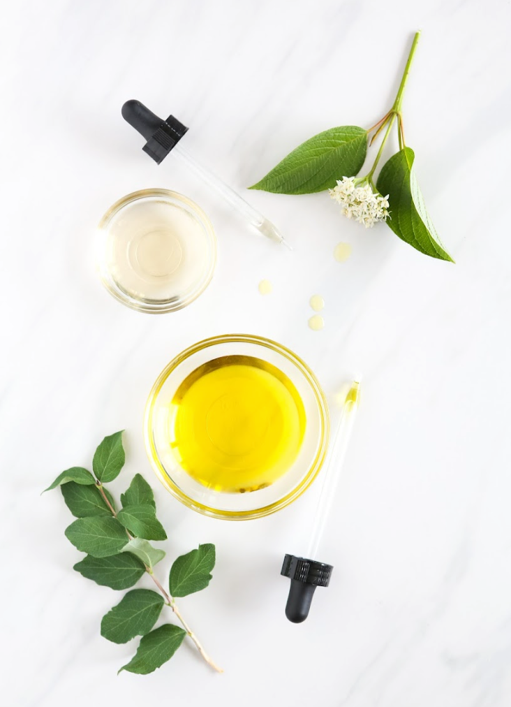 Natural Skincare for Sensitive Skin: Top Ingredients to Soothe & Protect